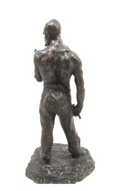 null Bernhard HOETGER (1874-1949). "Le fourbisseur", épreuve en bronze à patine nuancée,...