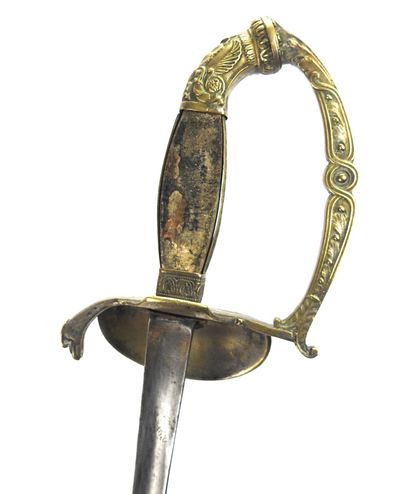 null FRANCE. Officer's sword with gilt brass mounting, spindle without mother-of-pearl...