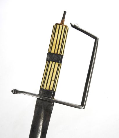 null ENGLAND. Officer's saber with iron mounting, marine ivory spindle with blackened...