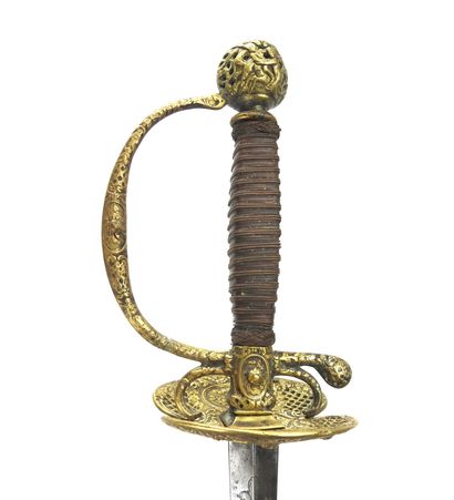 null FRANCE. City sword with gilded brass mounting, single-branch beaded hilt with...
