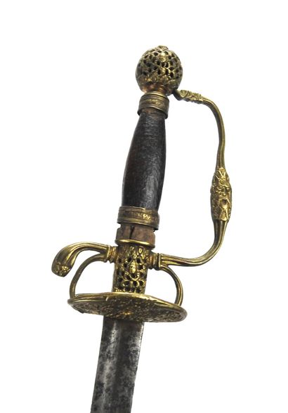 null FRANCE. Town sword with openwork brass frame decorated with foliage, single-branch...