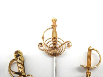 null JEWELRY. Meeting of 7 tie-pins or brooches representing white weapons, foil,...