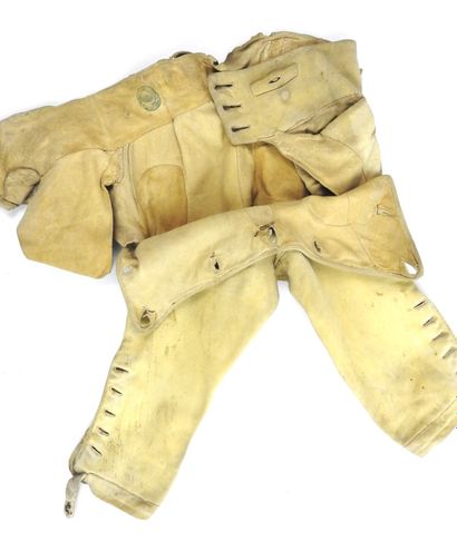 null FRANCE. 1st EMPIRE. Cavalry troop breeches with buffalo leather bridges closing...