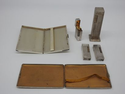 null LOT including silver plated cigarette cases, table lighter of mark LORD of luxury,...