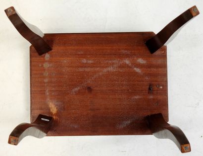 null Table musicale à plateau en abattant de forme rectangulaire en bois de placage...