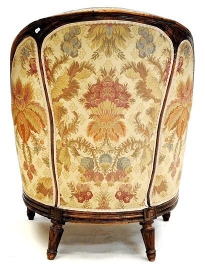 null Bergère confortable en bois naturel de style Louis XVI.

88,5 x 62 x 70 cm....