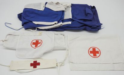 null PANOPLIE d'infirmière des années 1960, en coton bleue et blanc, avec bonnet,...