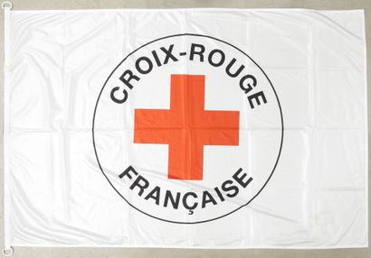 GRAND DRAPEAU de la Croix-Rouge, en polyester....