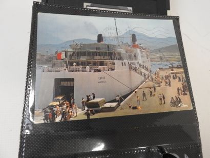 null UN ALBUM de cartes postales modernes sur la Corse, Calvi, (...). Environ 40...
