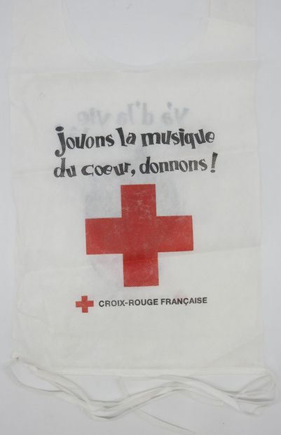 null LOT DE 5 CHASUBLES, en coton, marqué Croix-Rouge française sur les deux faces....