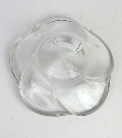 null DAUM Nancy France : Coupe polylobée en cristal incolore. Signée. 9 x 27 cm