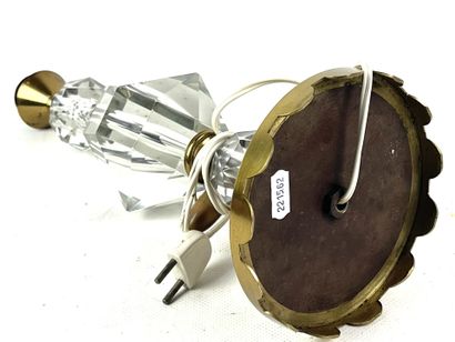 null Jacques ADNET (dans le gout de) : Pied de lampe en verre facetté et laiton....