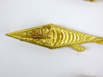 null Georges BRAQUE (dans le gout de) : Trois poissons en bronze doré. Longueur :...