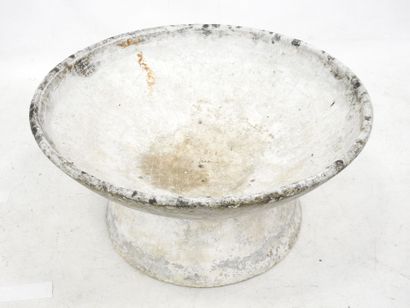 null Willy GUHL (1915-2014): Planter with large fiber cement bowl in two parts. Numbering....