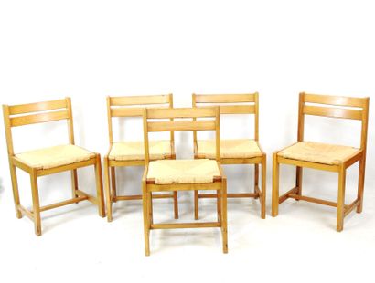null Maison REGAIN (dans le gout de): Cinq chaises en orme et paille. Années 1980....