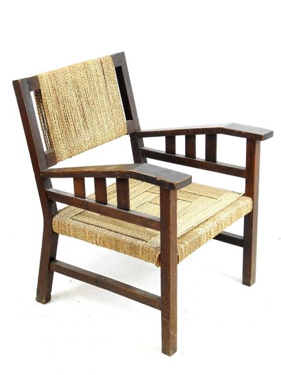 null Francis JOURDAIN (1876-1958)

Fauteuil en bois à dossier droit et accotoirs...