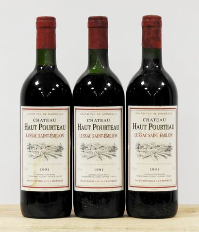 null 3 bouteilles
Château Haut Pourteau - Lussac Saint-Emilion - 1991
Usures à l'étiquette,...