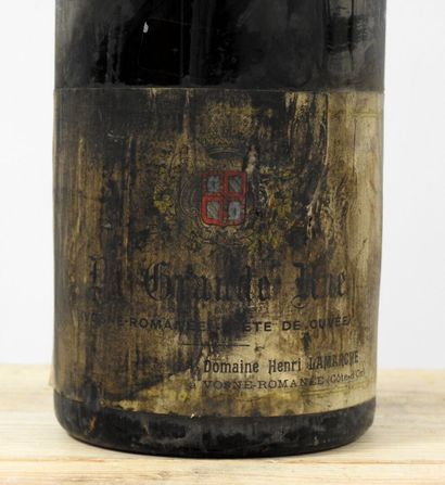 null 1 bouteille
Vosne Romanée - La grande Rue - Domaine Henri Lamarche - 1936 ?
Usures...