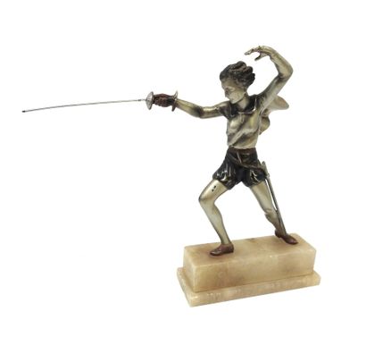 null SCULPTURE. "The fencer", metal figurine on a marble base, H: 25 cm. Around 1920-1930...