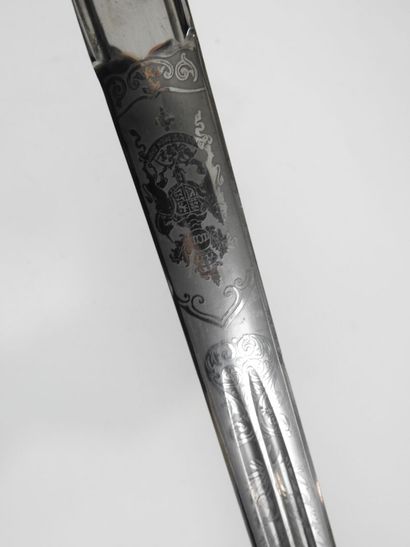null SCOTLAND. Scottish infantry officer's saber called "Claymore", iron frame with...