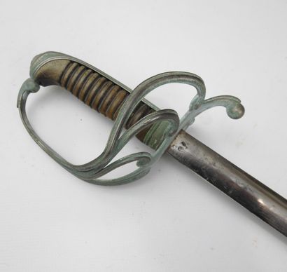 null FRANCE. Infantry officer's saber type 1882, nickel-plated iron frame, horn rifle...