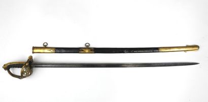 null ANGLETERRE. Sabre d'officier d'infanterie modèle 1845 monture en laiton doré...