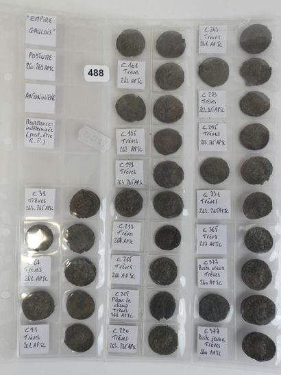 null Collection de 33 monnaies romaines type antoniniens en billon, de l'empereur...