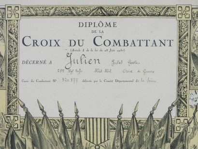 null DECORATIONS. FRANCE. Frame containing the photo, the veteran's cross and the...