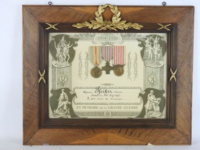 null DECORATIONS. FRANCE. Frame containing the veteran's cross, the interallied medal...