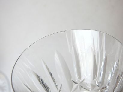 null BACCARAT : Partie de service de verres en cristal modèle Ile de France comprenant...
