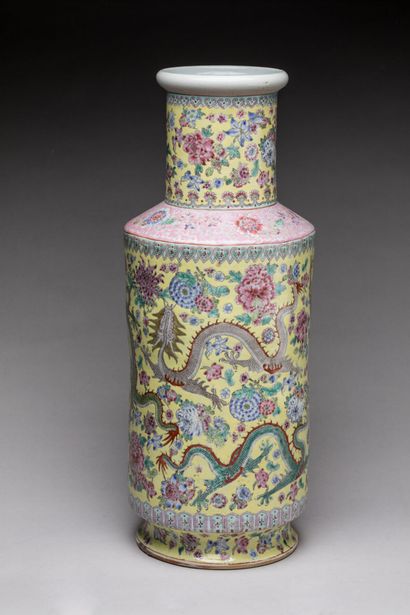 null CHINA: Porcelain scroll vase with polychrome decoration of a dragon with five...