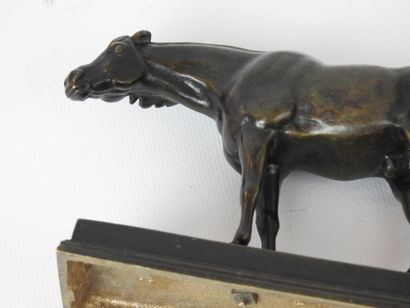 null Antoine-Louis BARYE (1796-1875) : Cheval demi-sang, tête baissée. Epreuve ancienne...