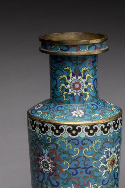 null CHINA - end of the 19th century: Pair of bronze and cloisonné vases decorated...
