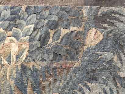 null AUBUSSON : Woolen tapestry "architectural greenery with waders on a castle background"....