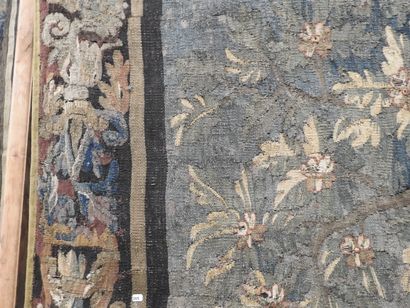 null AUBUSSON : Woolen tapestry "architectural greenery with waders on a castle background"....