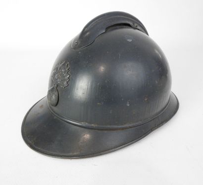 INFANTRY. Adrian helmet model 1915 in steel...