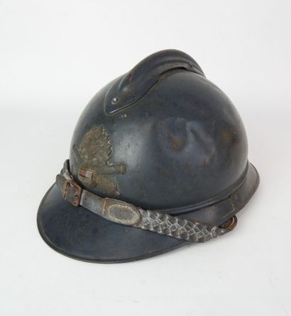 ARTILLERY. Adrian helmet model 1915 in steel...
