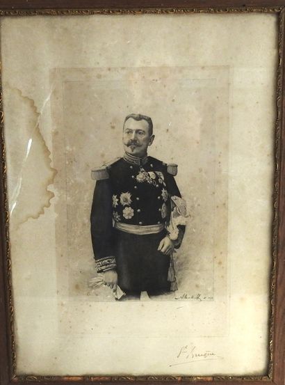 SOUVENIRS. Portrait du général Joseph Brugère,...