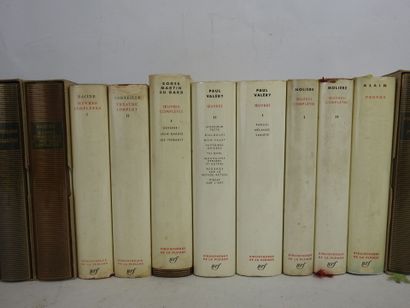 null Collection La Pléiade : 24 volumes dont Paul Valéry, Corneille, Racine, Alain,...