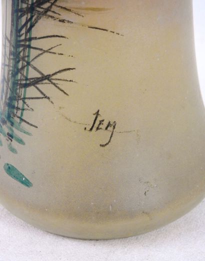 null Joseph MURE dit JEM - XXeme
Vase rouleau à fond pansu en verre à décor émaillé...