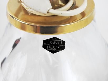 null SAINT LOUIS
Pied de lampe en cristal meulé. Electrifié
Porte une étiquette d'origine...