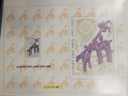 null FRANCE 1 classeur bleu de timbres-poste oblitérés, thématique « Albert DECARIS » »,...