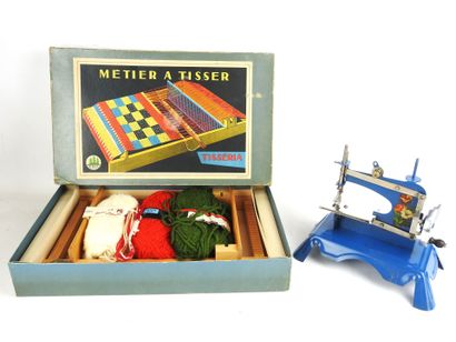 null TISSERIA : weaving loom. Original box. 
We join a miniature sewing machine in...