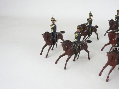null W BRITAIN: Lot of hollow lead riders. Signed on the back. H : 9 cm. Wear and...