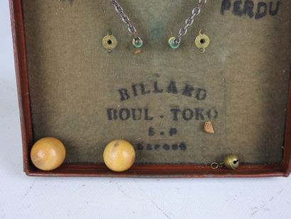 null BOUL-TOKO - Red sheet metal billiard table with wooden balls and instructions....