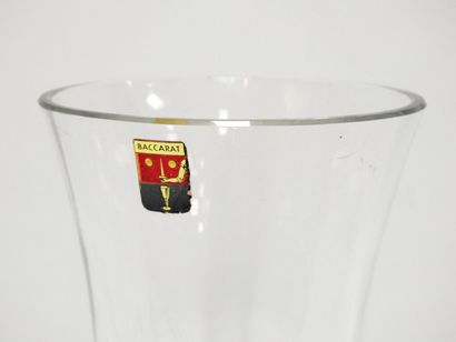 null BACCARAT
Crystal vase 
H.: 30,5 cm.
Original labels.
Wear
