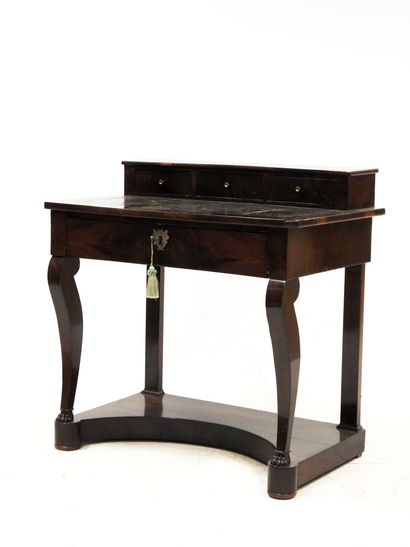 null Small mahogany and mahogany veneer desk opening with a drawer in front surmounted...