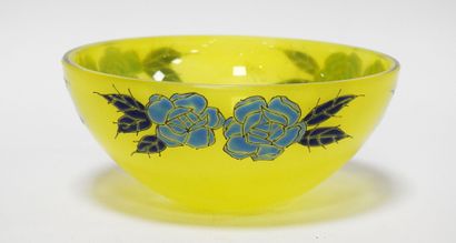 null Charles FOUCAULT known as CHAF (1880-1969)
Circular cup in yellow tinted glass...