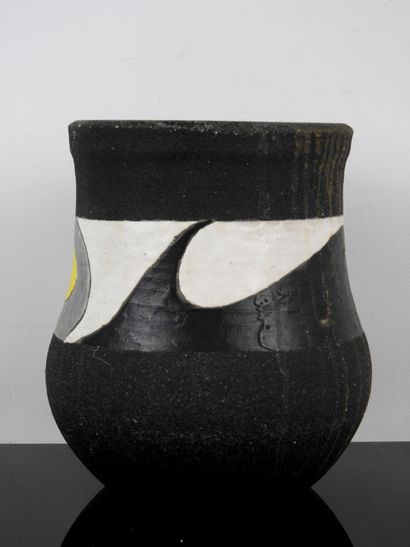 null Gilbert VALENTIN (1928-2001) - Les Archanges : Ceramic vase with yellow, orange,...