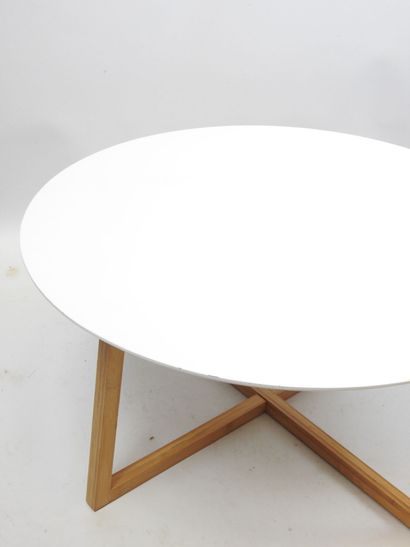 null Scandinavian-style circular LOW TABLE, white lacquered wood top on wooden base....